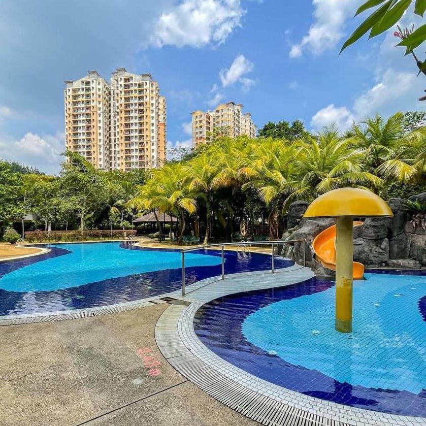 Saujana Aster @